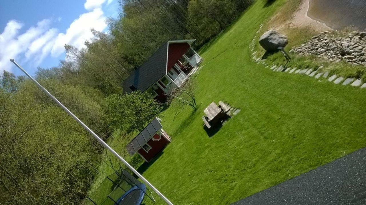 Hannunluhdan Lomamoekit Karijoki Exterior photo
